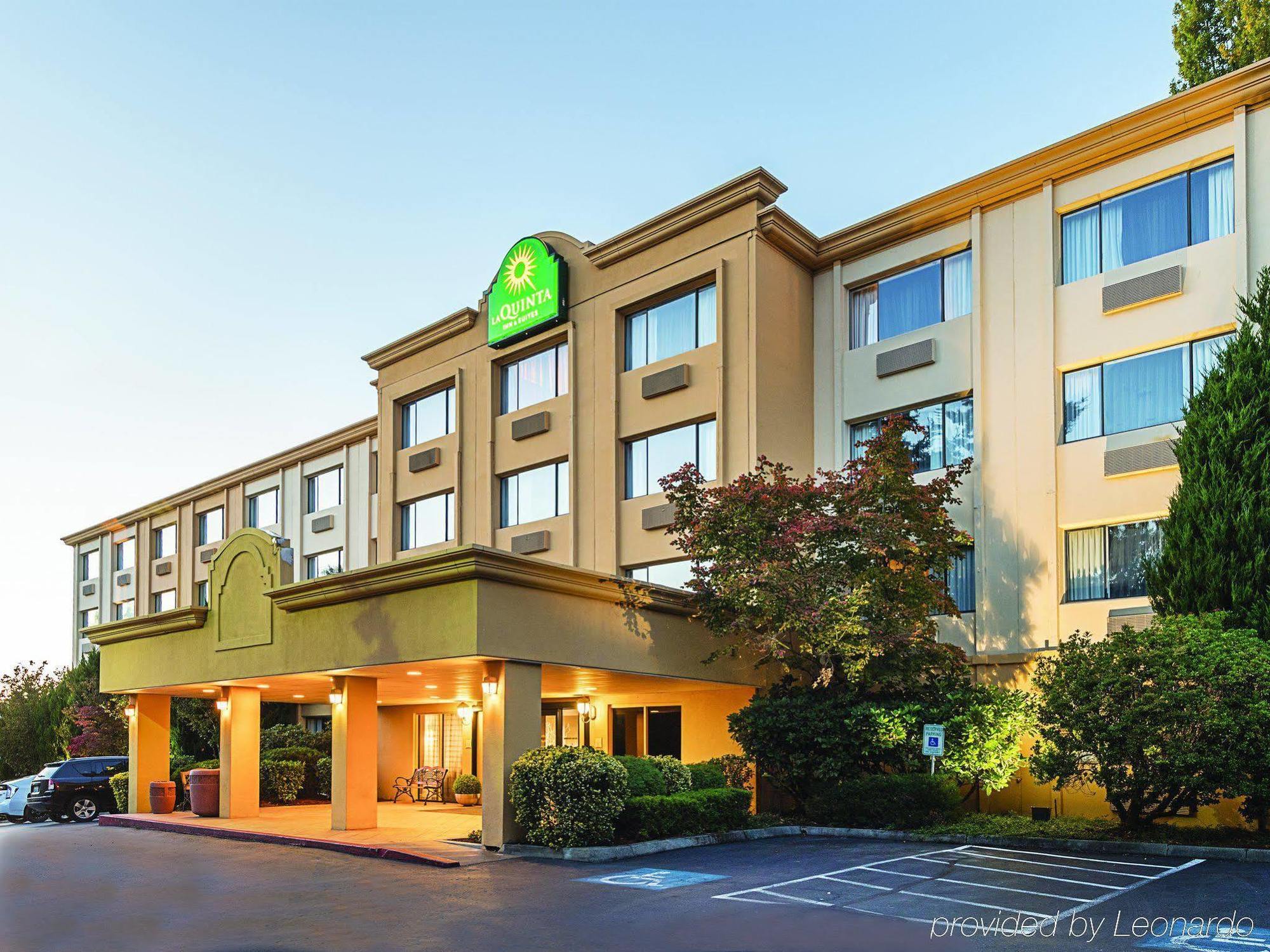 La Quinta By Wyndham Seattle Bellevue / Kirkland Ξενοδοχείο Εξωτερικό φωτογραφία