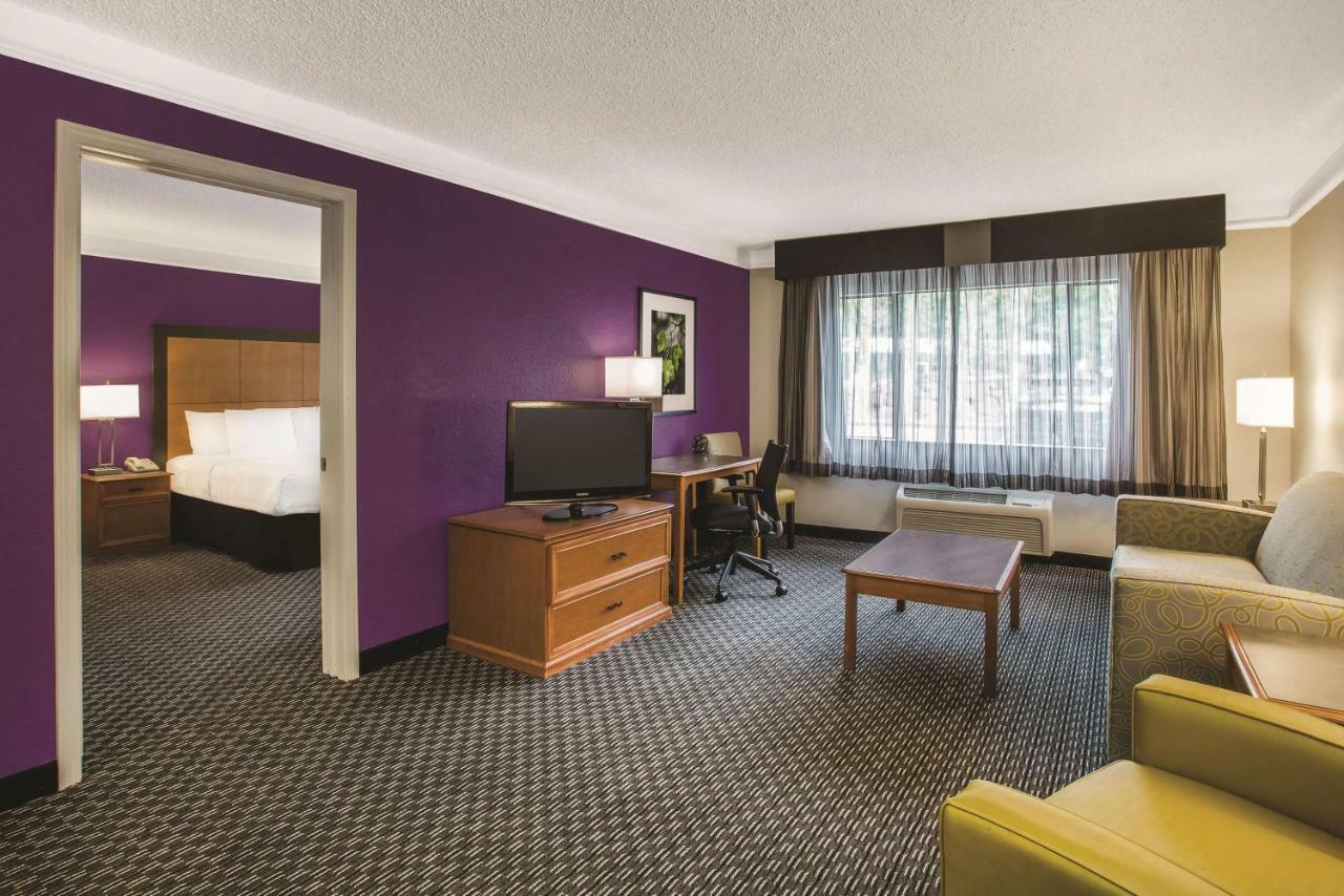 La Quinta By Wyndham Seattle Bellevue / Kirkland Ξενοδοχείο Εξωτερικό φωτογραφία