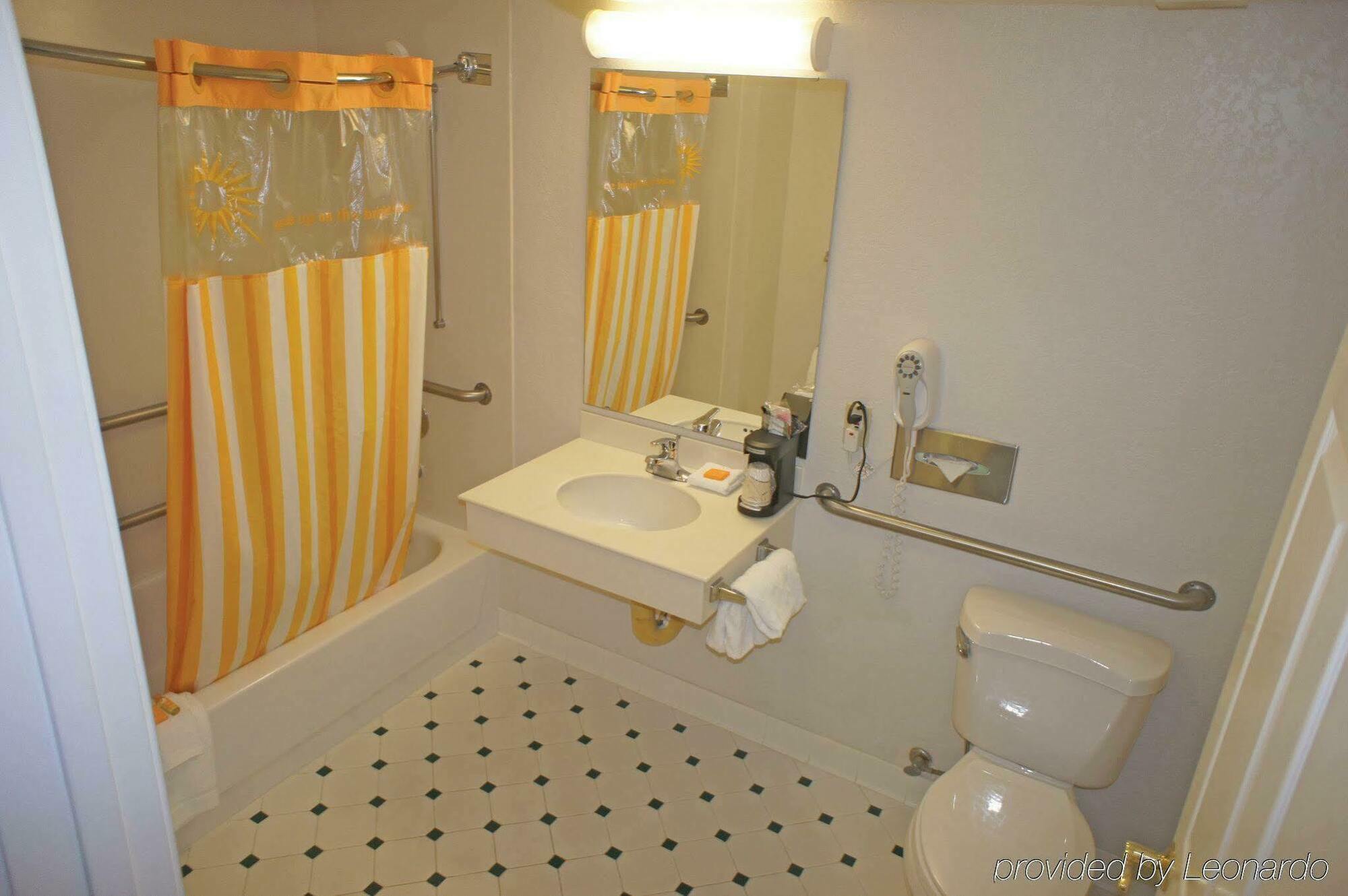 La Quinta By Wyndham Seattle Bellevue / Kirkland Ξενοδοχείο Εξωτερικό φωτογραφία